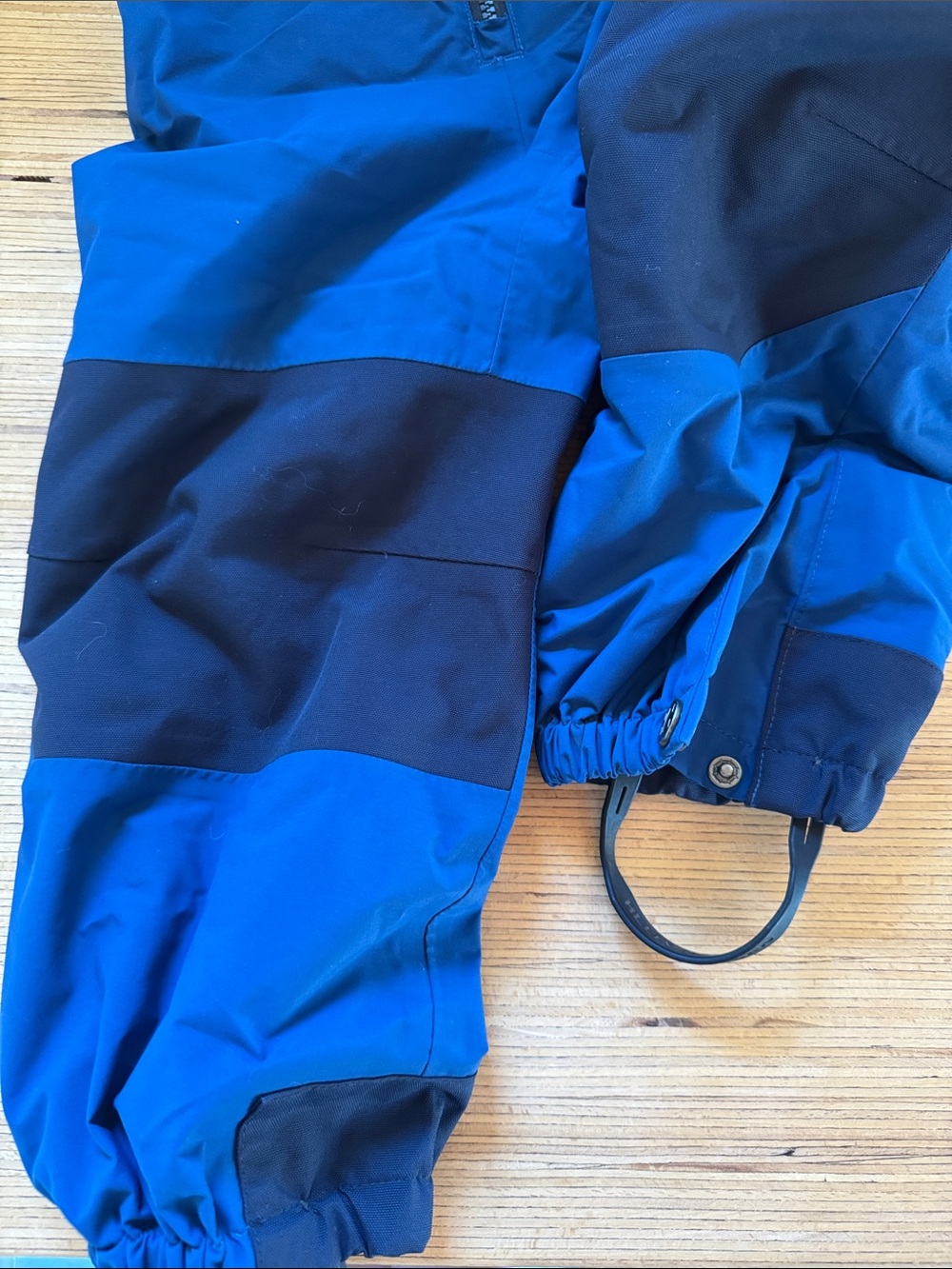 Helly Hansen suit - Picture 2 of 5